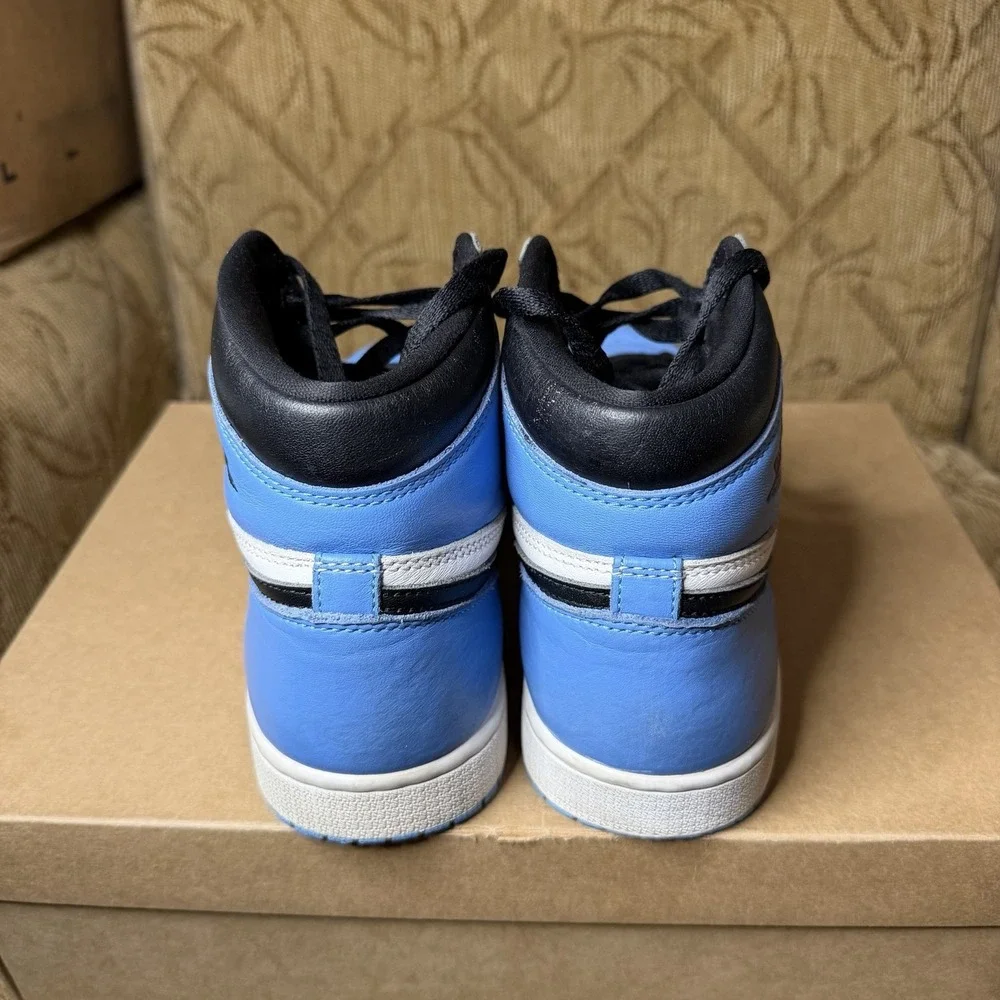 Jordan 1 Retro High OG UNC Toe Sneaker DZ5485-400 Men's 7.5 Used No Box